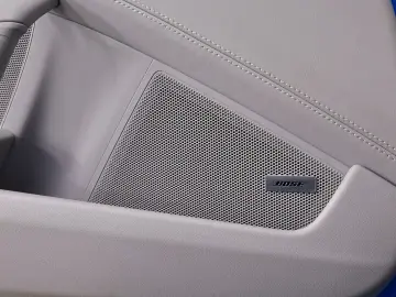 PORSCHE 911 Carrera 4 GTS