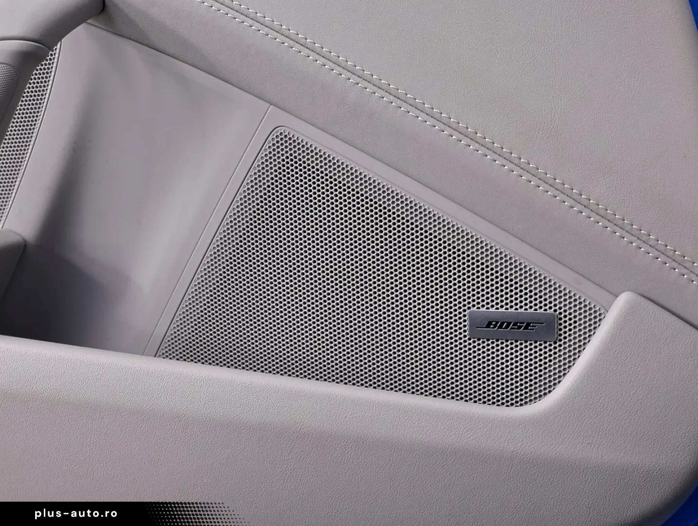 PORSCHE 911 Carrera 4 GTS