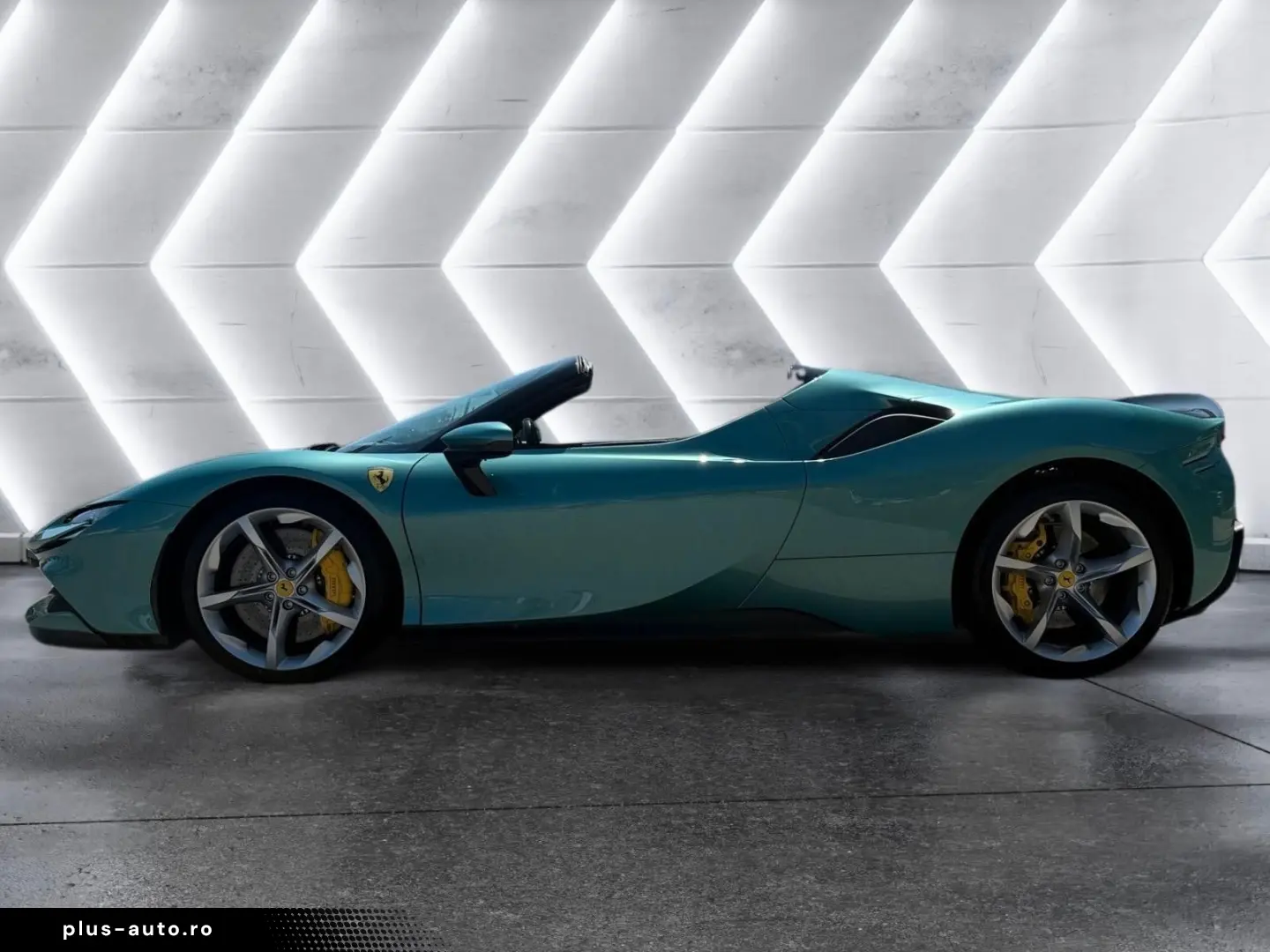 FERRARI SF90 Spider Sonderlackierung   Assetto Fiorano