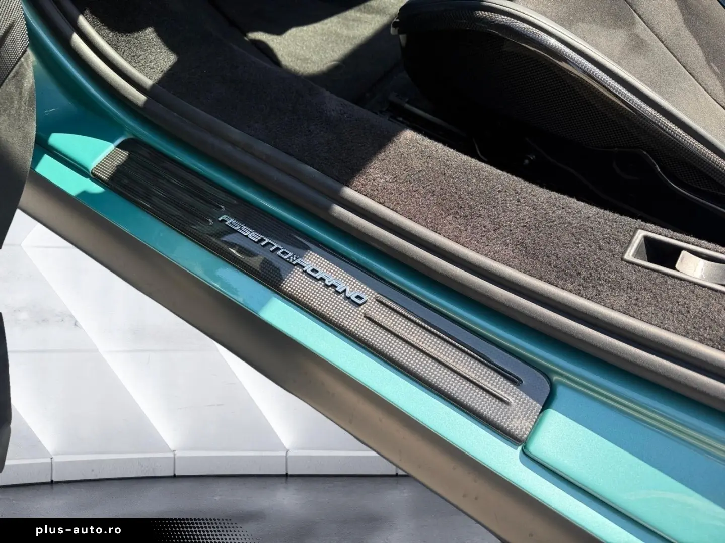 FERRARI SF90 Spider Sonderlackierung   Assetto Fiorano