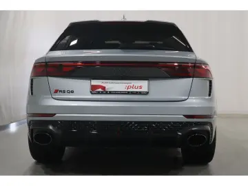 AUDI RS Q8 4.0 TFSI quattro performance UPE196 B&O HD