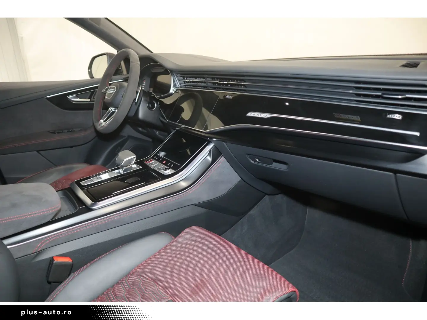 AUDI RS Q8 4.0 TFSI quattro performance UPE196 B&O HD