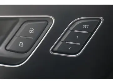 AUDI RS Q8 4.0 TFSI quattro performance UPE196 B&O HD