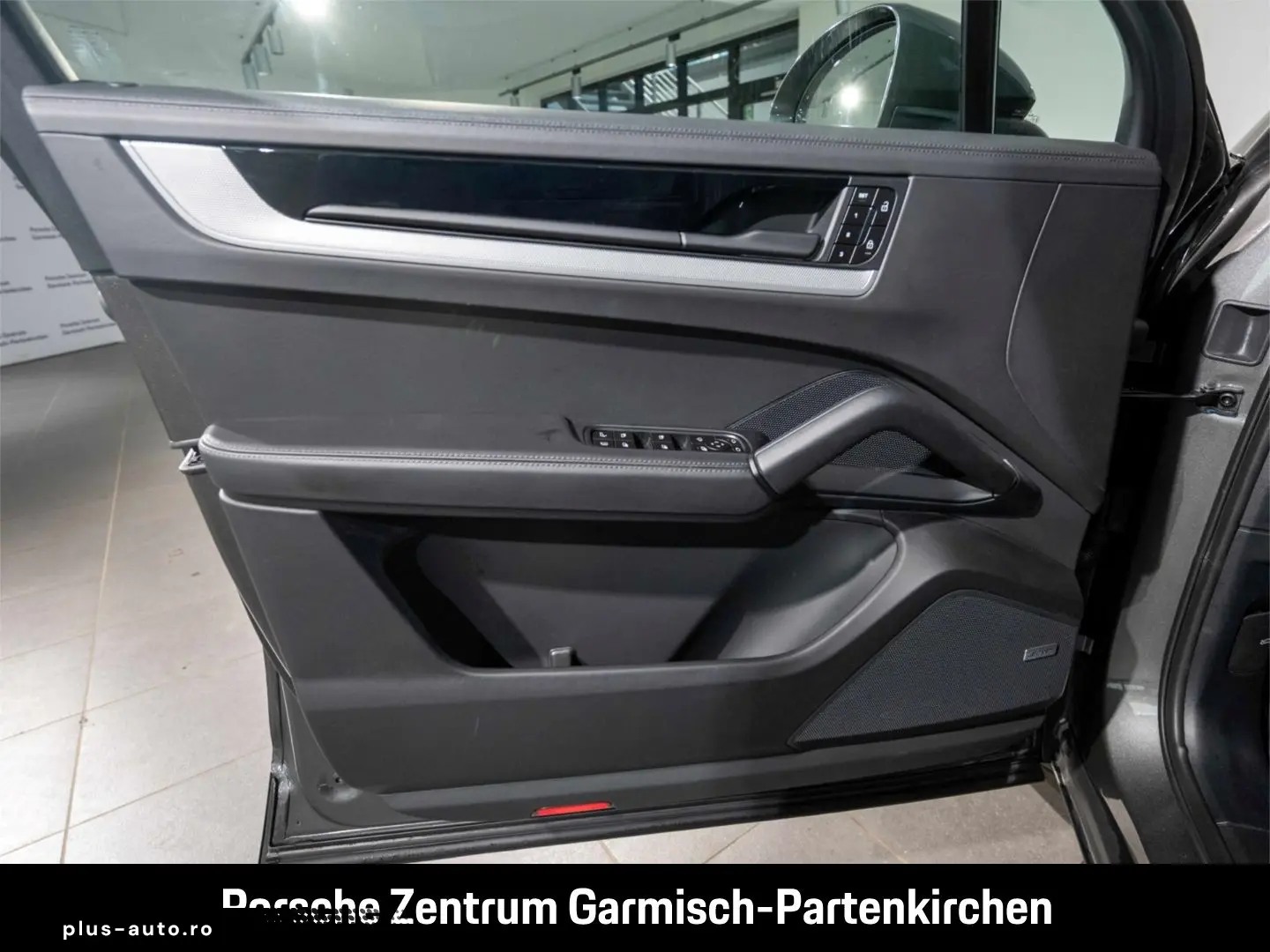 PORSCHE Cayenne S E-Hybrid