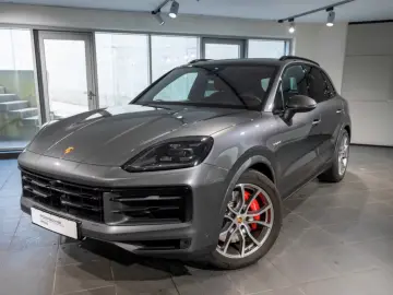 PORSCHE Cayenne S E-Hybrid