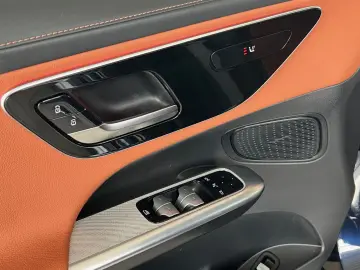 MERCEDES-BENZ GLC 300 4Matic AMG Coupe  SHZ LED