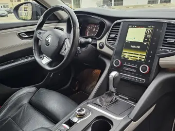 Renault Talisman Initiale Paris