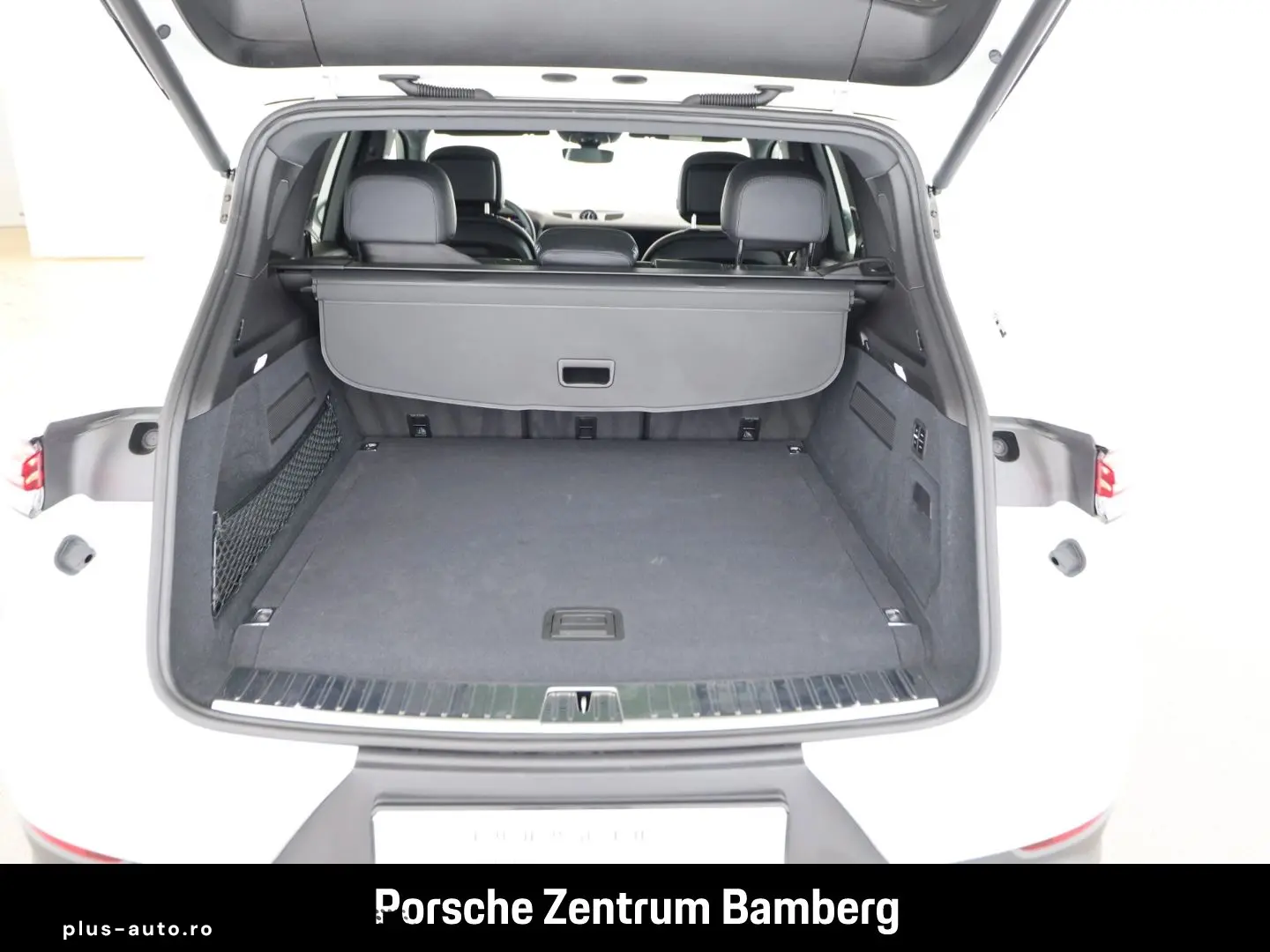 PORSCHE Cayenne E-Hybrid Innodrive PassengerDisplay Bose