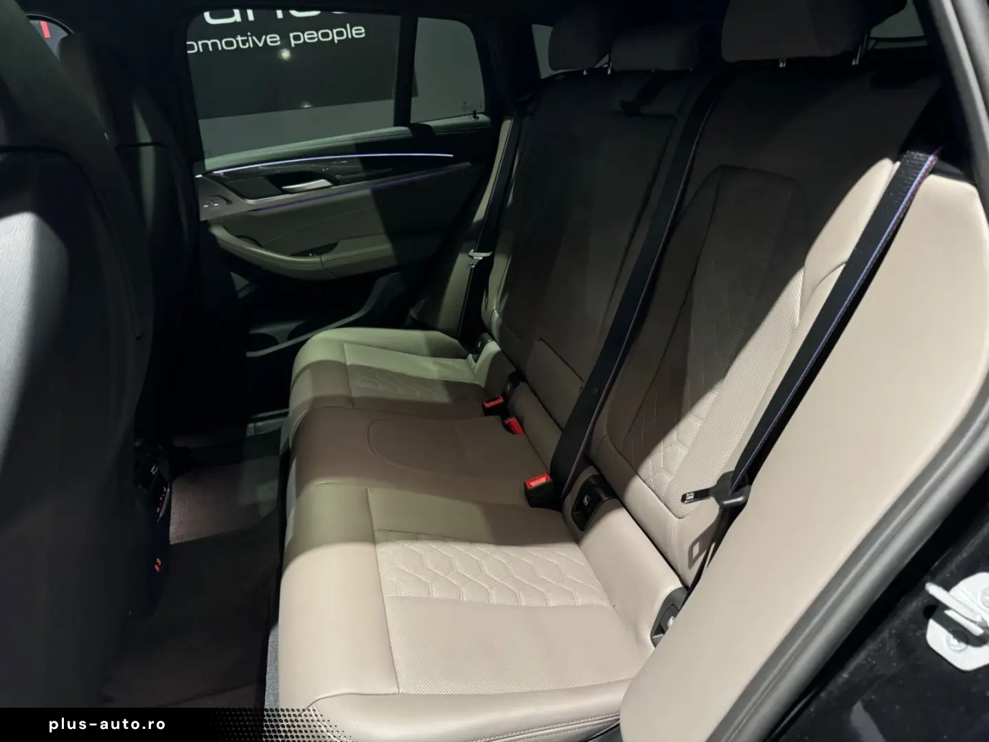 BMW X4 M Competition Vmax Carbon Pano 21  DrivingPro