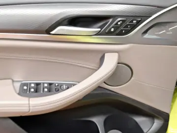 BMW X4 M Harman K LiveCockpitProf Kamera Pano.Dach