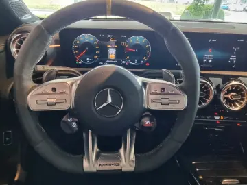 MERCEDES-BENZ CLA 45 S AMG 4Matic Aero Performance