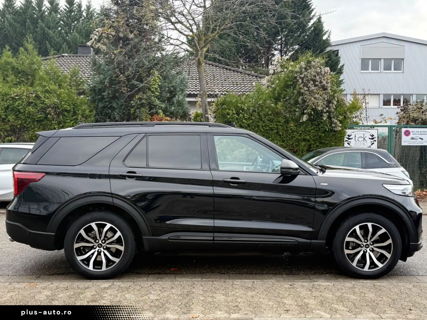FORD Explorer ST-Line Plug-in-Hybrid 4x4 7-Sitzer 1HD