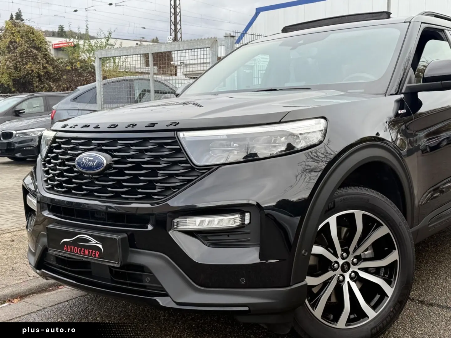 FORD Explorer ST-Line Plug-in-Hybrid 4x4 7-Sitzer 1HD