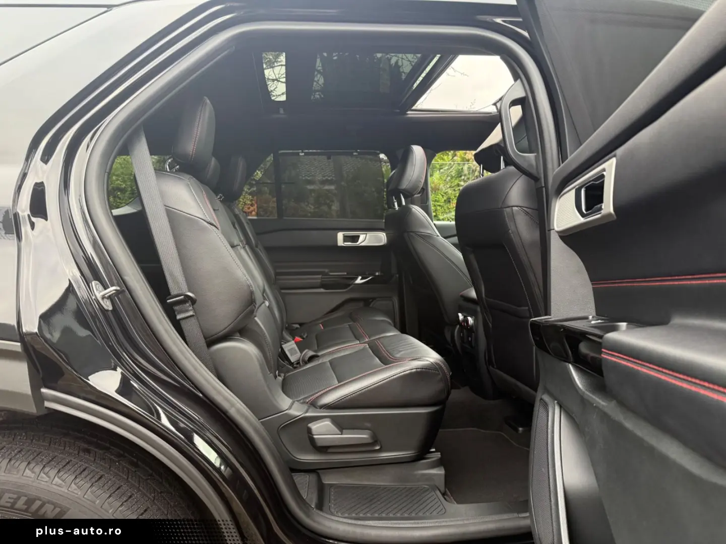 FORD Explorer ST-Line Plug-in-Hybrid 4x4 7-Sitzer 1HD