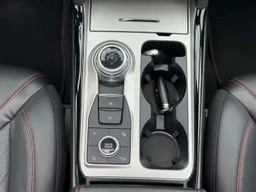 FORD Explorer ST-Line Plug-in-Hybrid 4x4 7-Sitzer 1HD