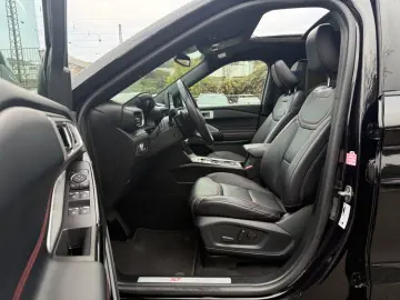 FORD Explorer ST-Line Plug-in-Hybrid 4x4 7-Sitzer 1HD