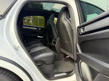 PORSCHE Cayenne Coupe Turbo EXCKLUSIVE APPROVED LUFT AHK