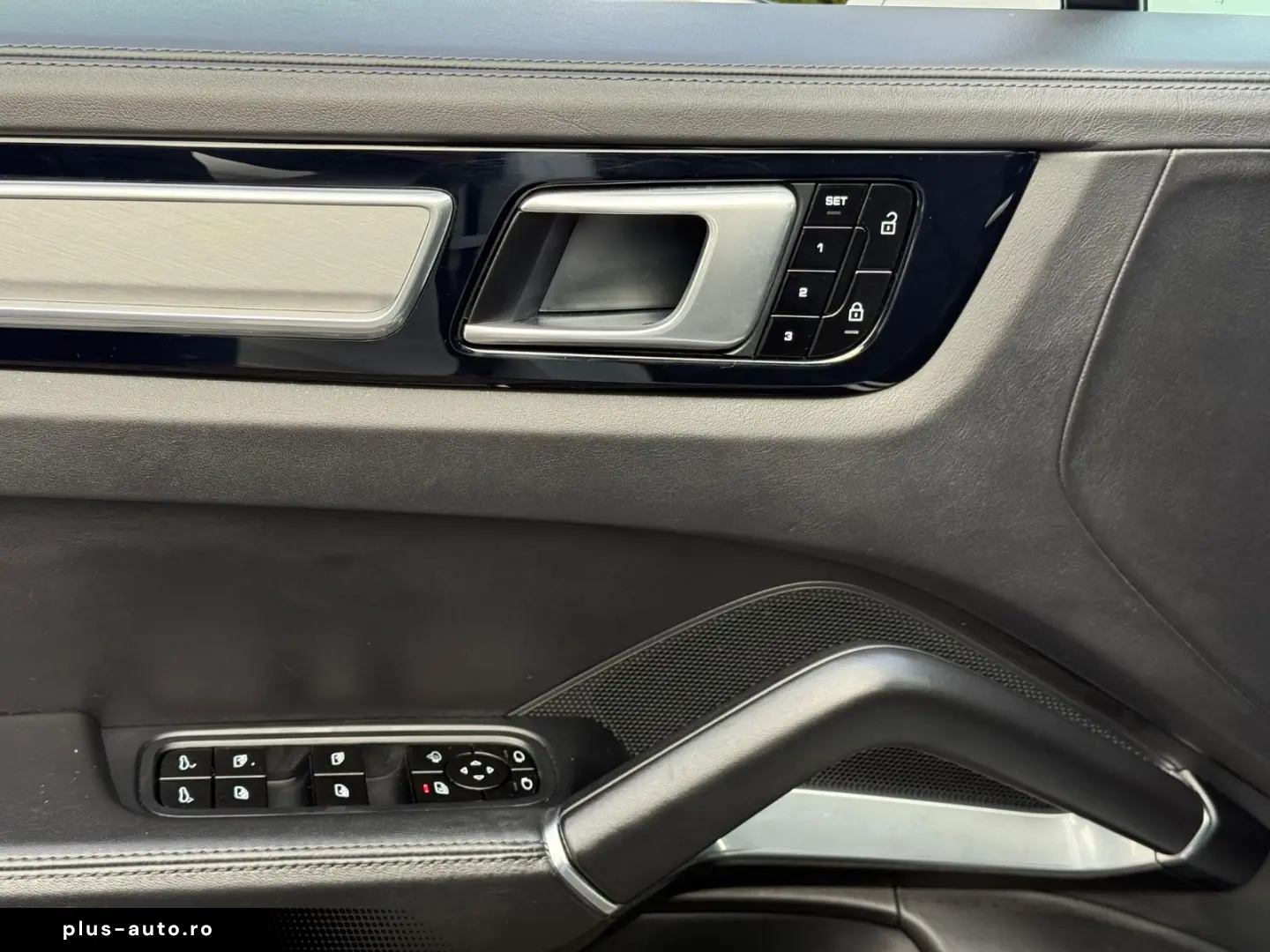 PORSCHE Cayenne Coupe Turbo EXCKLUSIVE APPROVED LUFT AHK