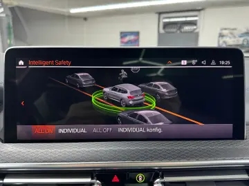 BMW X3 M40d Pano AHK Laser Standheizung