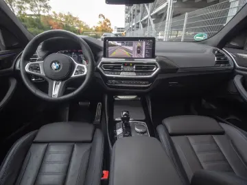 BMW X4 xDrive 30d M Sport 360  PANO eSitze HUD 21