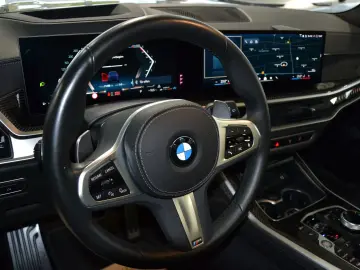 BMW X7 xDrive 40 d M Sport Pano AHK
