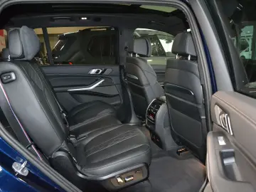 BMW X7 xDrive 40 d M Sport Pano AHK