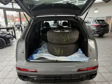 AUDI Q7 45 TDI quattro competition plus  B&O  360