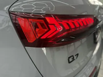 AUDI Q7 45 TDI quattro competition plus  B&O  360