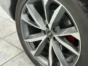 AUDI Q7 45 TDI quattro competition plus  B&O  360