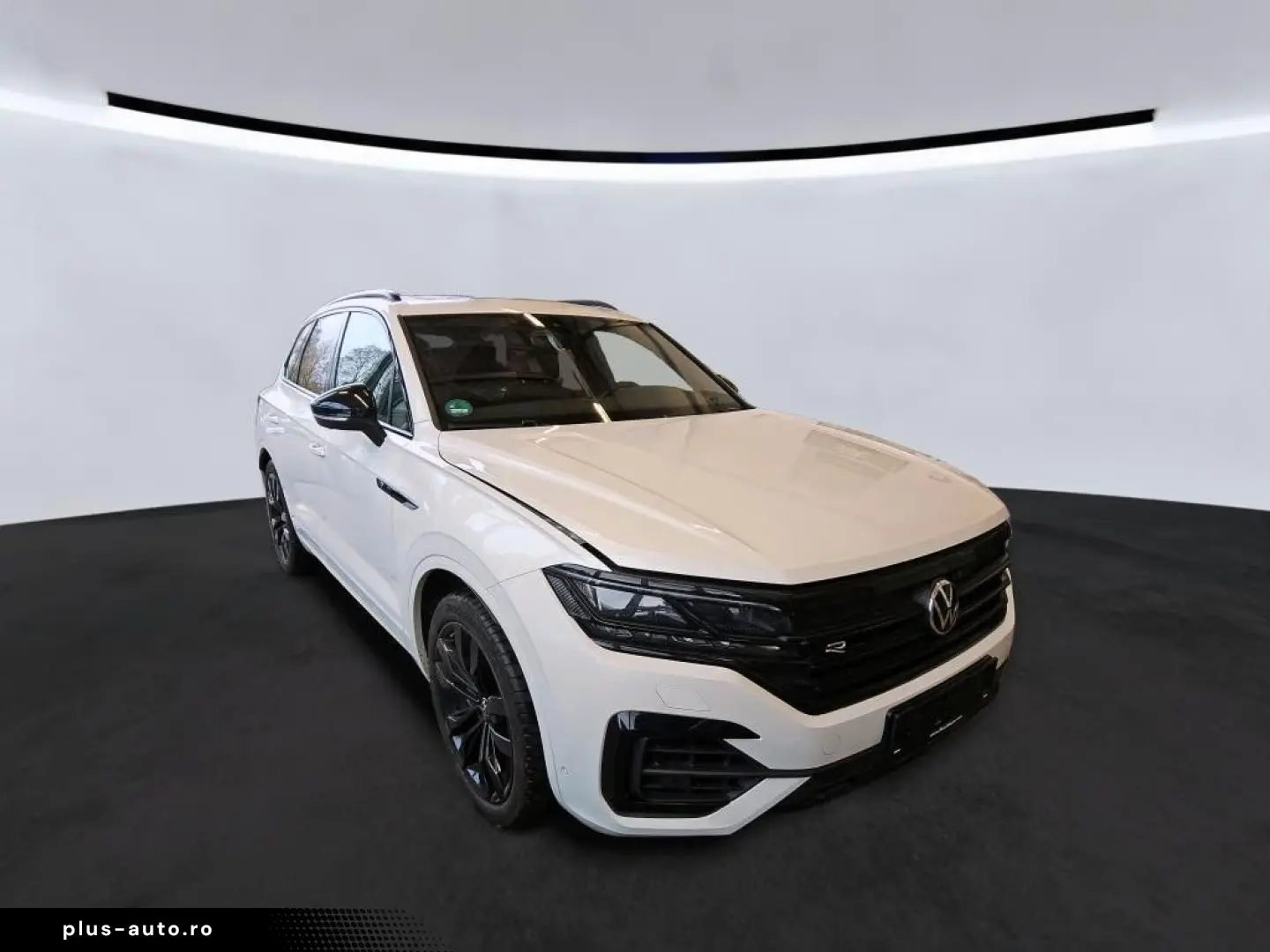 VW Touareg R 4M eHybrid PANO AHK LUFT 21