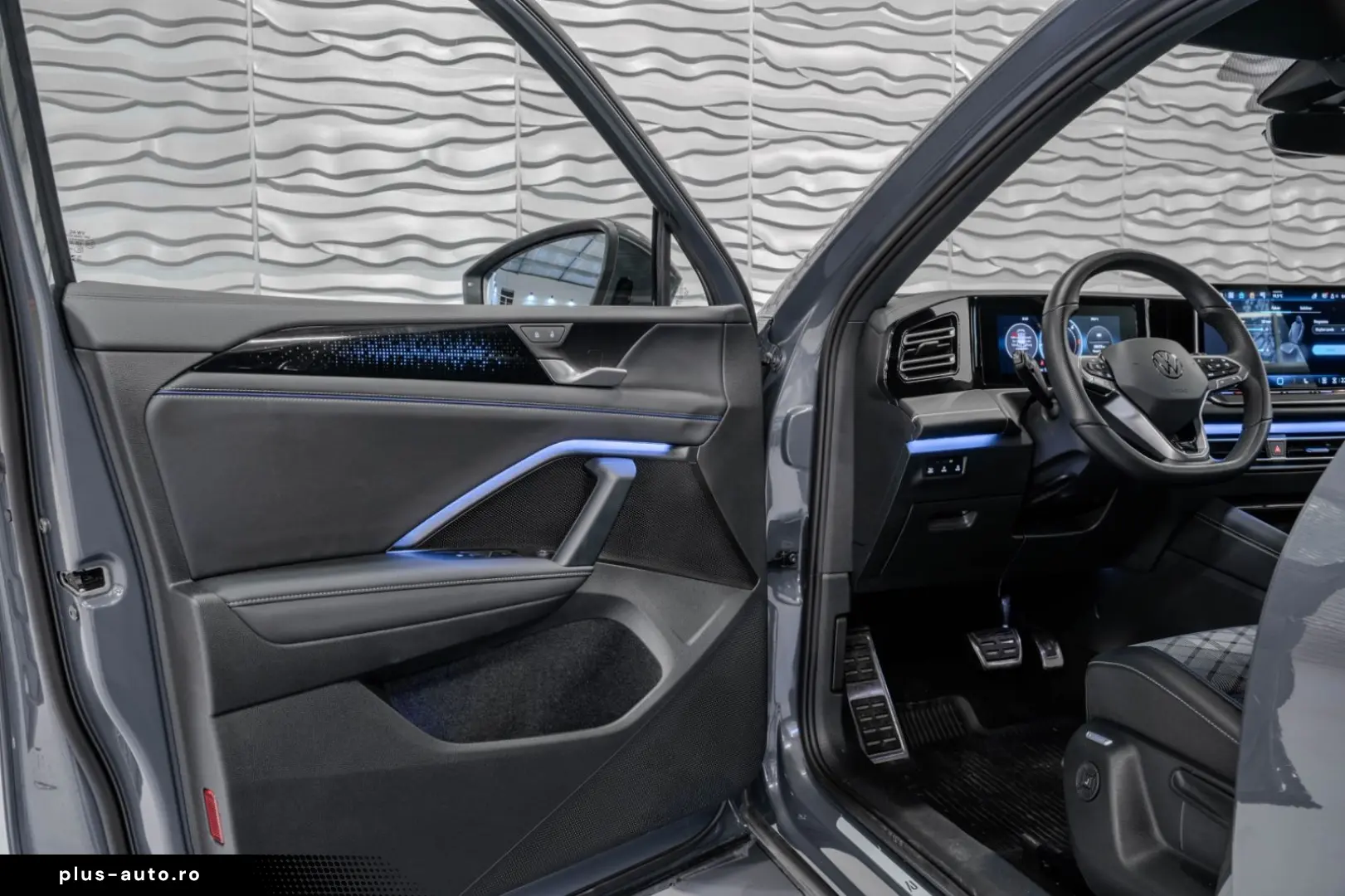 VW Tiguan 2.0 TDI 193PS R-LINE DSG AHK STANDH