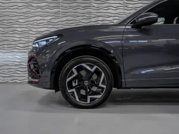 VW Tiguan 2.0 TDI 193PS R-LINE DSG AHK STANDH
