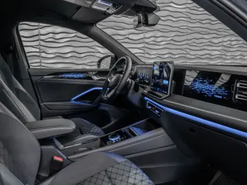 VW Tiguan 2.0 TDI 193PS R-LINE DSG AHK STANDH