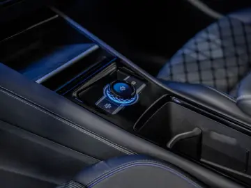 VW Tiguan 2.0 TDI 193PS R-LINE DSG AHK STANDH