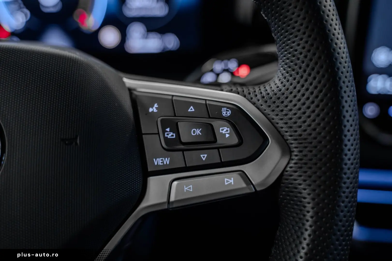 VW Tiguan 2.0 TDI 193PS R-LINE DSG AHK STANDH