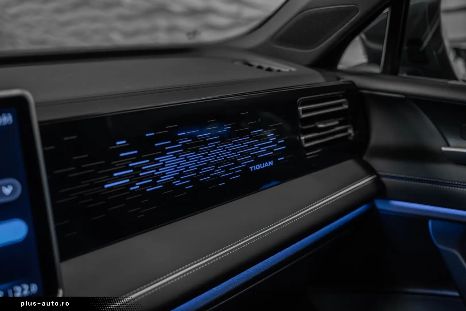 VW Tiguan 2.0 TDI 193PS R-LINE DSG AHK STANDH