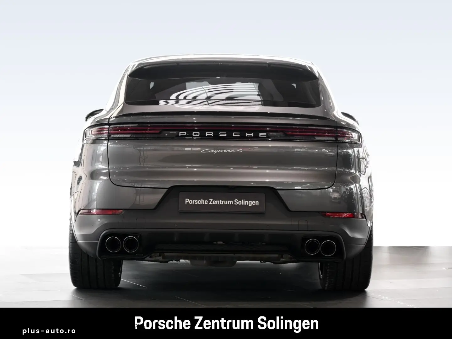 PORSCHE Cayenne S Coupe PassengerDisplay AirSusp Bose 360