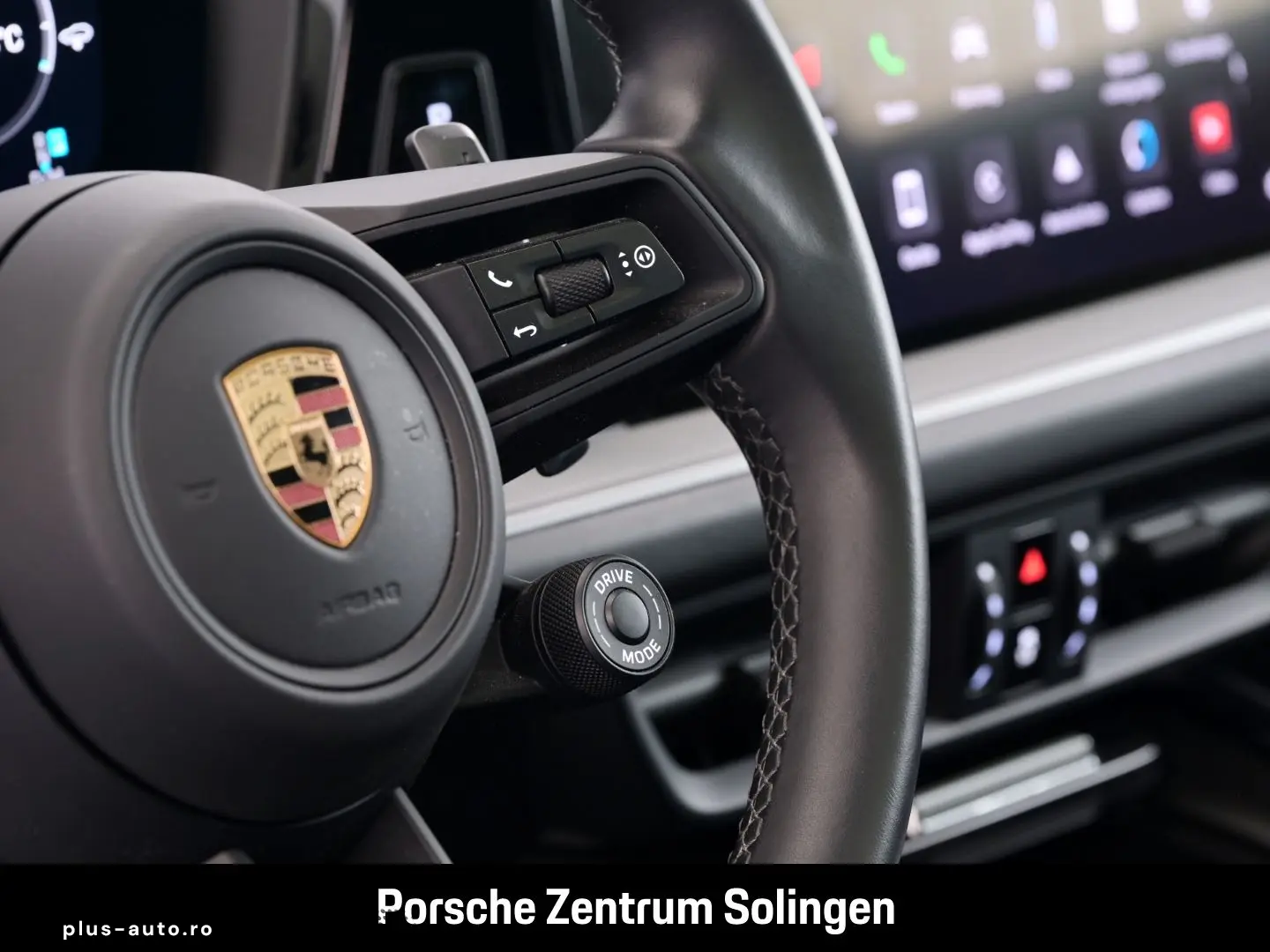 PORSCHE Cayenne S Coupe PassengerDisplay AirSusp Bose 360