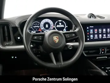 PORSCHE Cayenne S Coupe PassengerDisplay AirSusp Bose 360