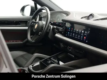 PORSCHE Cayenne S Coupe PassengerDisplay AirSusp Bose 360