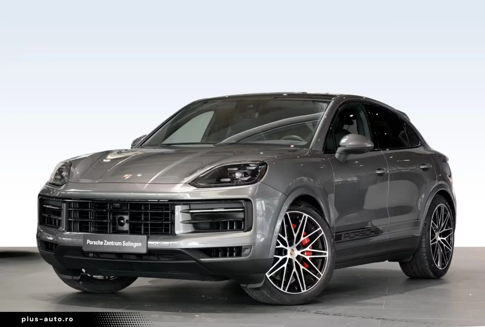 PORSCHE Cayenne S Coupe PassengerDisplay AirSusp Bose 360