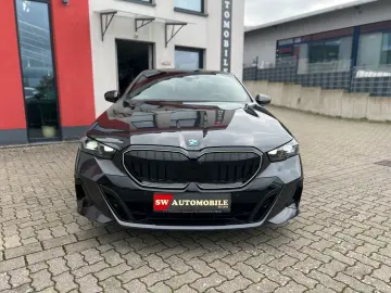 BMW 550e xDrive  M-Sport-Pro 360  ACC IAL PANO HUP