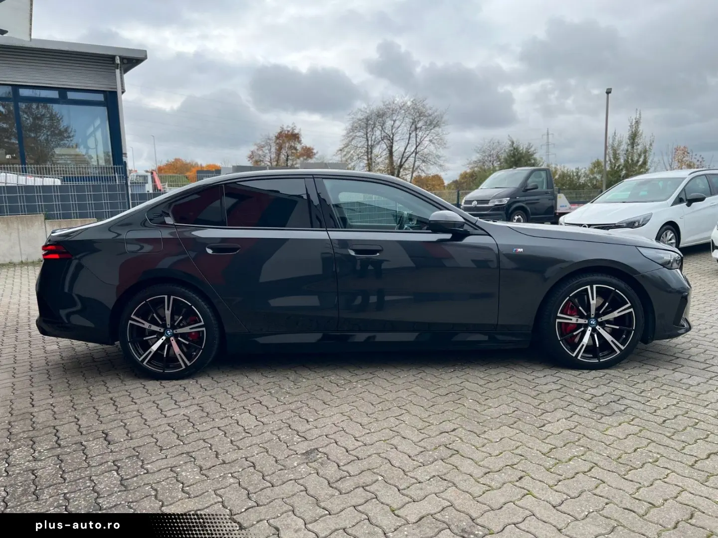 BMW 550e xDrive  M-Sport-Pro 360  ACC IAL PANO HUP