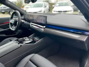 BMW 550e xDrive  M-Sport-Pro 360  ACC IAL PANO HUP