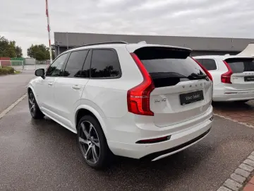 VOLVO XC90 R Design AWD B5 Diesel EU6d HUD AD StandHZG
