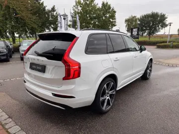 VOLVO XC90 R Design AWD B5 Diesel EU6d HUD AD StandHZG