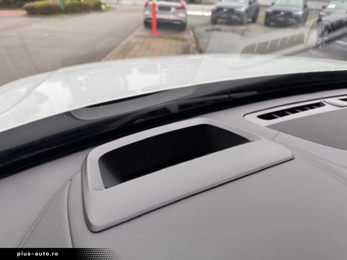 VOLVO XC90 R Design AWD B5 Diesel EU6d HUD AD StandHZG