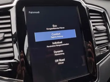 VOLVO XC90 R Design AWD B5 Diesel EU6d HUD AD StandHZG