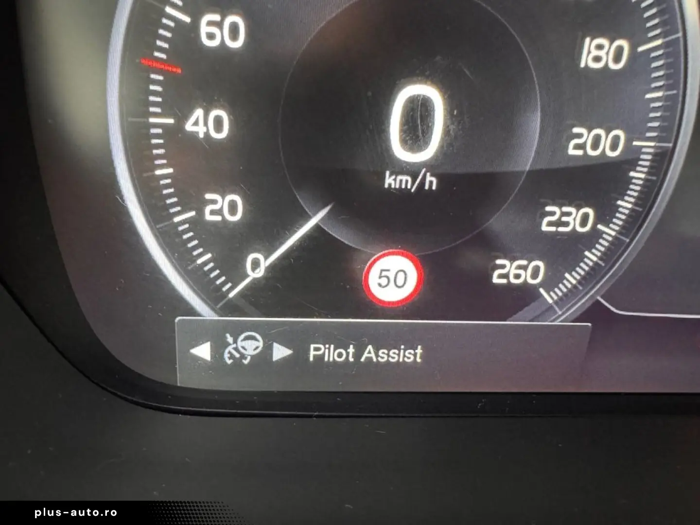 VOLVO XC90 R Design AWD B5 Diesel EU6d HUD AD StandHZG