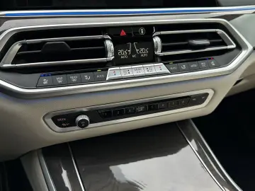 BMW X5 xDrive45e M SPORT KLIMASITZ CRYSTAL B&W